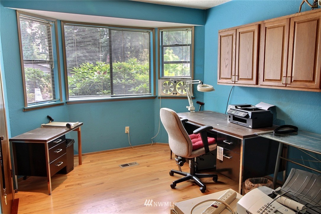 15812 Southeast 143rd Street Renton, WA 98059 - Photo 18 of 31 Gallery Image 18