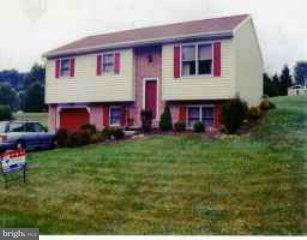 19 Peach Drive Lititz, PA 17543 - Photo 1 of 1 Gallery Image 1
