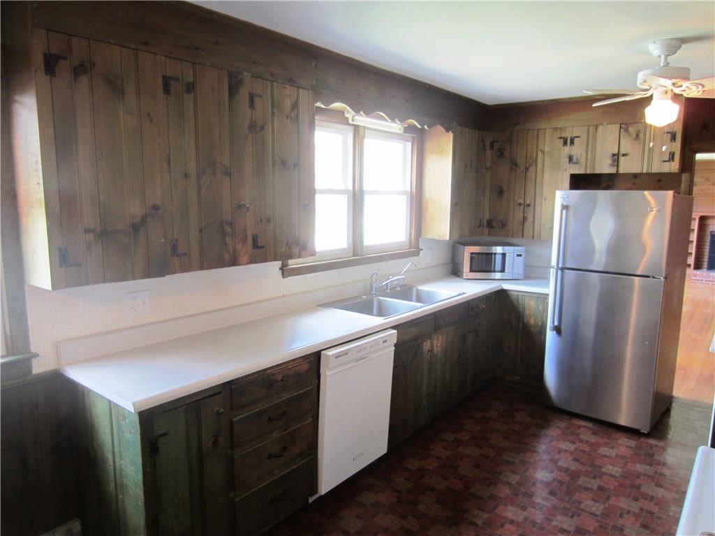 34 Ellsworth Street Springvale, ME 04083 - Photo 2 of 31 Photo