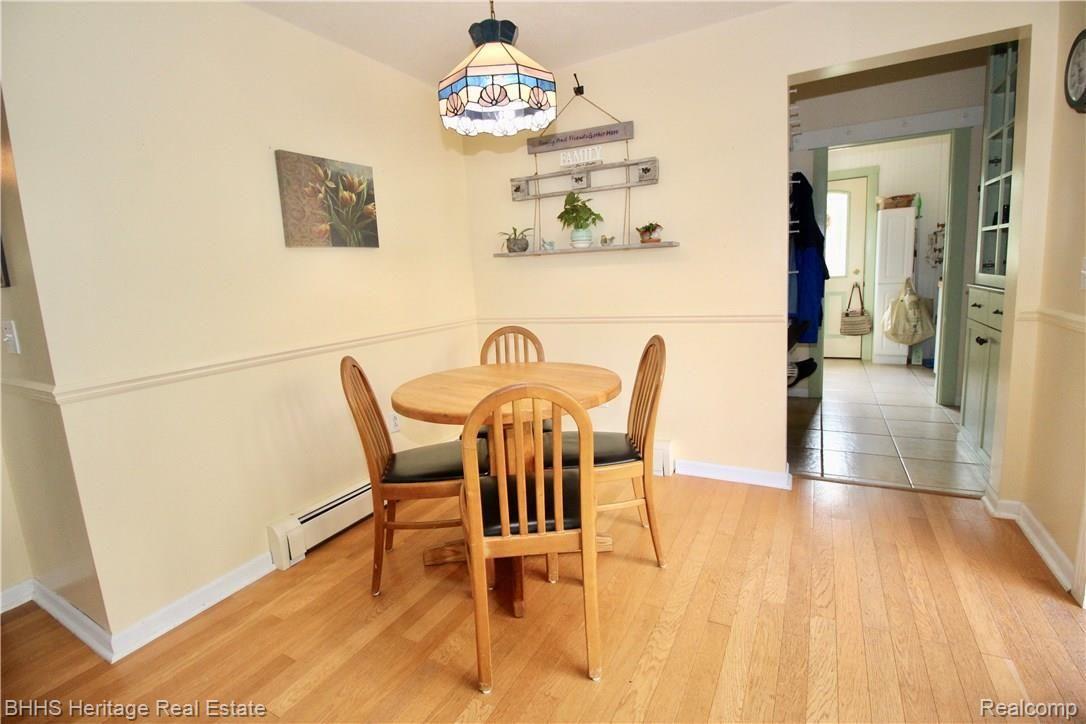 12620 South Bancroft Road Morrice, MI 48857 - Photo 13 of 41 Breakfast nook