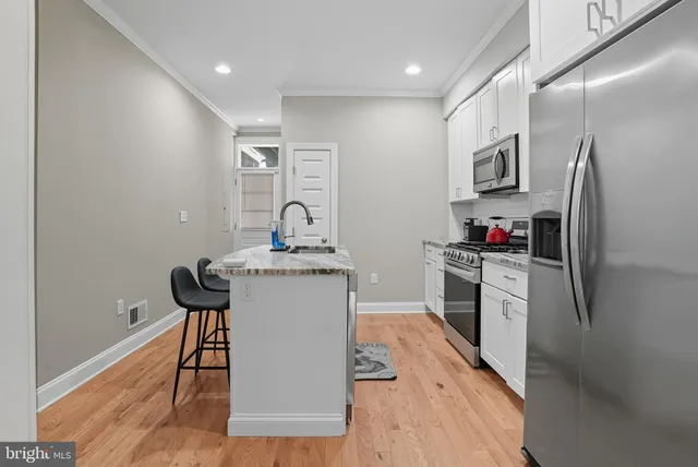 $3,000 | 143 North Kenwood Avenue, Baltimore, MD 21224