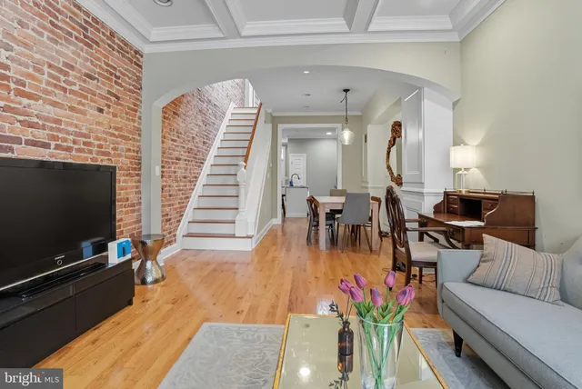 $3,000 | 143 North Kenwood Avenue, Baltimore, MD 21224