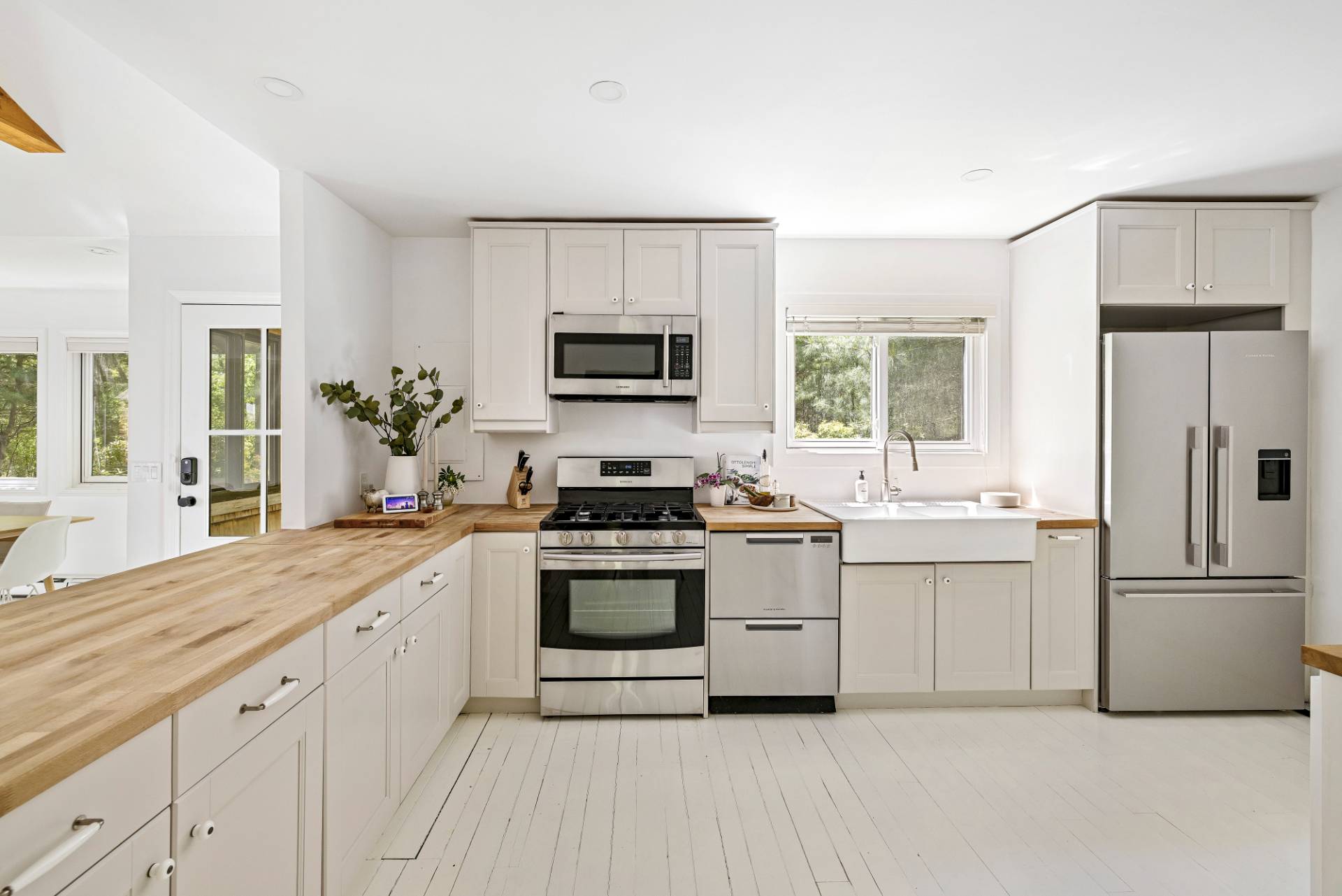 60 Northwest Landing Road East Hampton, NY 11937 - Photo 13 of 35