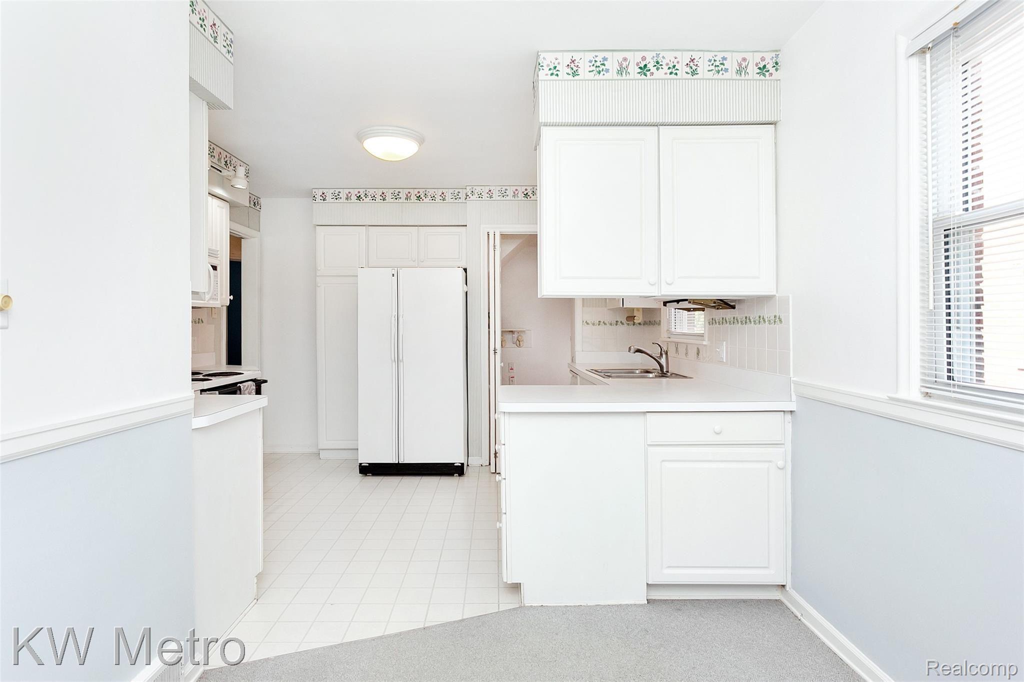 1764 Mansfield Road Birmingham, MI 48009 - Photo 10 of 35 Mansfield-10.jpg