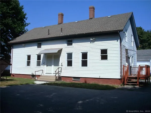 $1,100 | 21 South B Street, Norwich, CT 06380