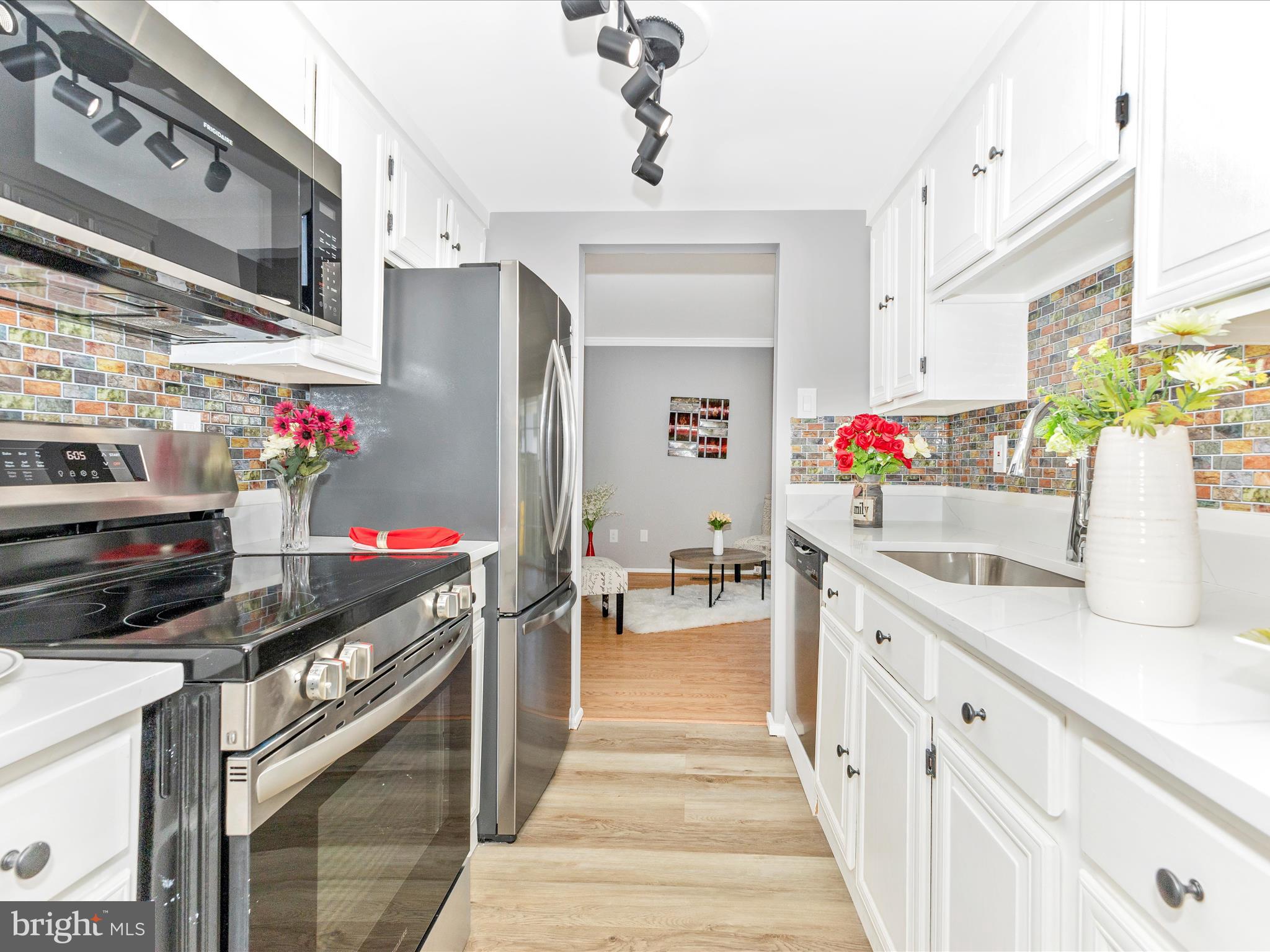1804 Aberdeen Circle Crofton, MD 21114 - Photo 12 of 46 Kitchen
