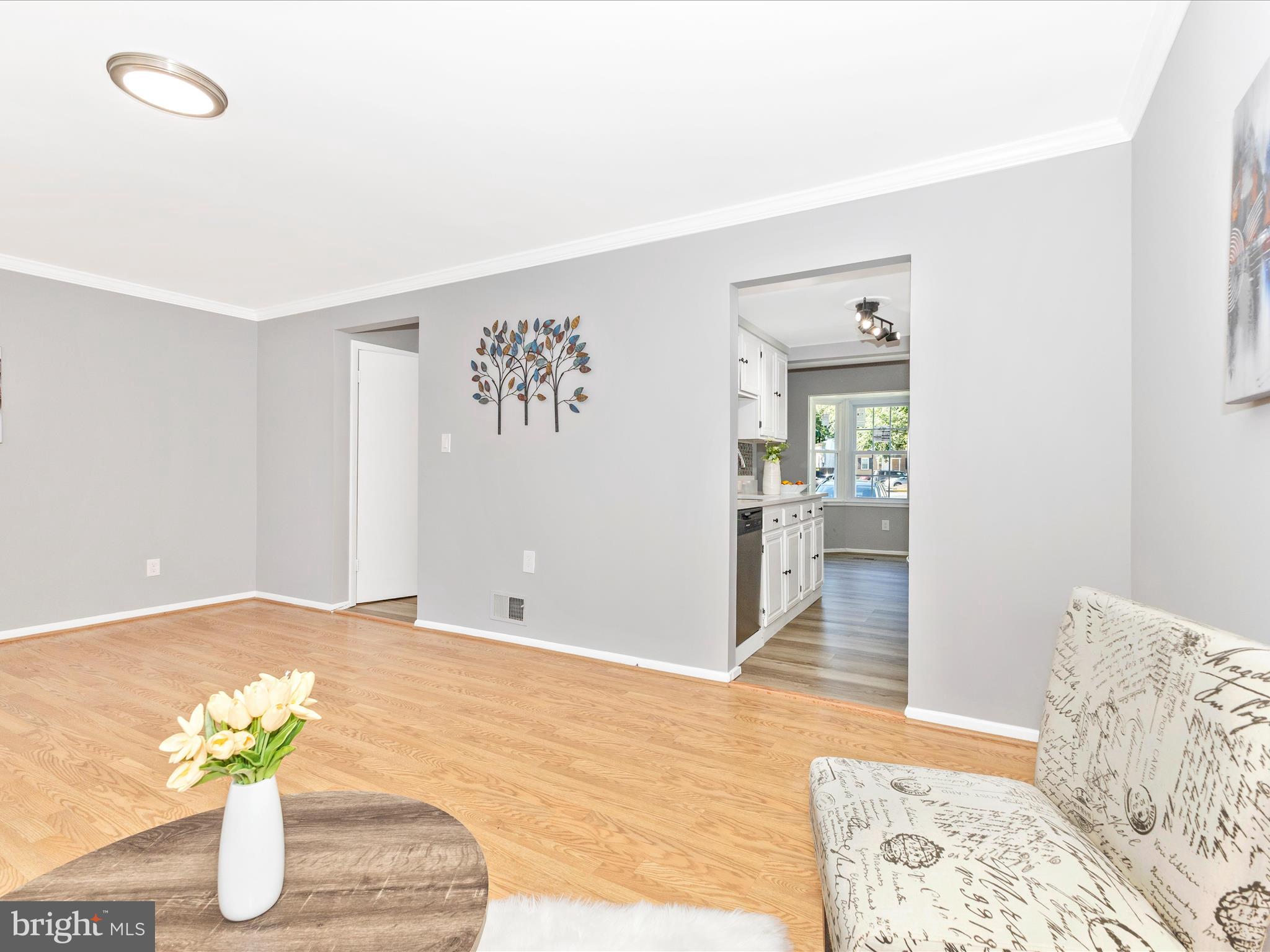 1804 Aberdeen Circle Crofton, MD 21114 - Photo 14 of 46 Family Room