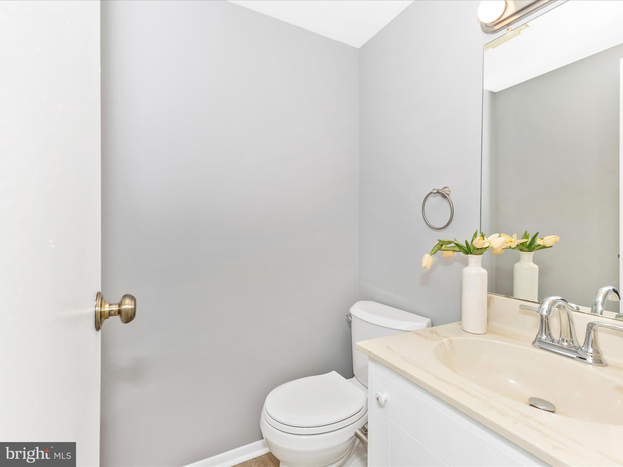 1804 Aberdeen Circle Crofton, MD 21114 - Photo 21 of 46 Powder Room