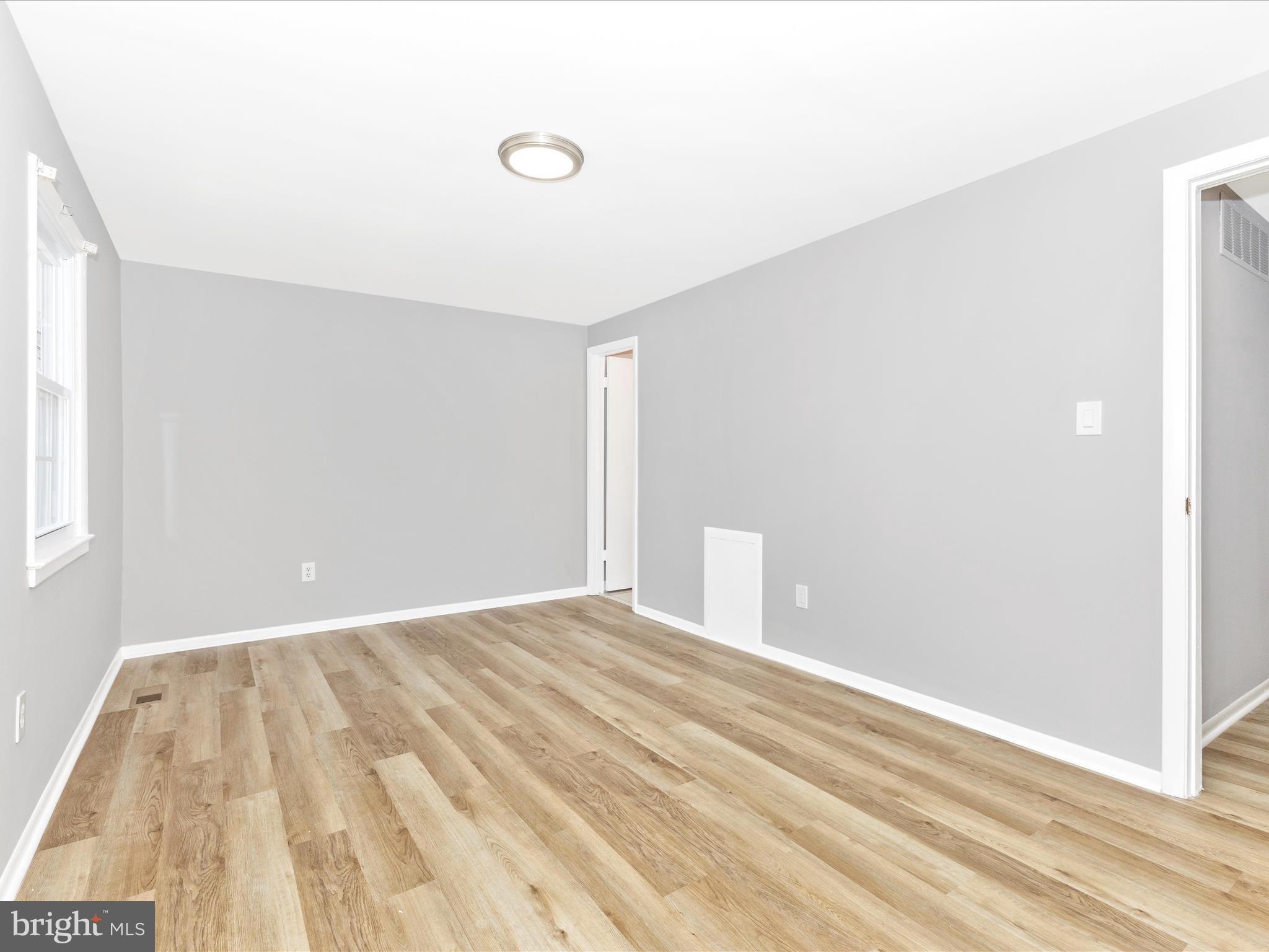 1804 Aberdeen Circle Crofton, MD 21114 - Photo 24 of 46 Primary Bedroom