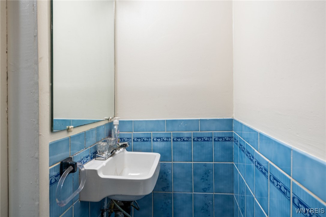 3031 Lewiston Road Niagara Falls, NY 14305 - Photo 43 of 50