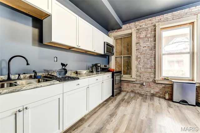 $155,500 | 2116 East John Avenue, St. Louis, MO 63107