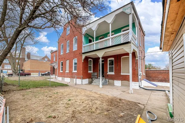 $155,500 | 2116 East John Avenue, St. Louis, MO 63107