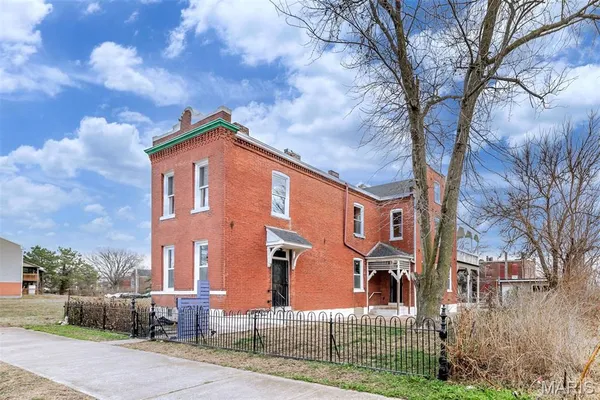 $155,500 | 2116 East John Avenue, St. Louis, MO 63107