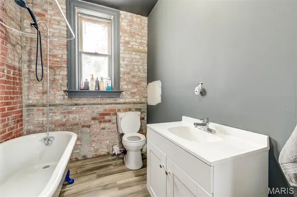 $155,500 | 2116 East John Avenue, St. Louis, MO 63107