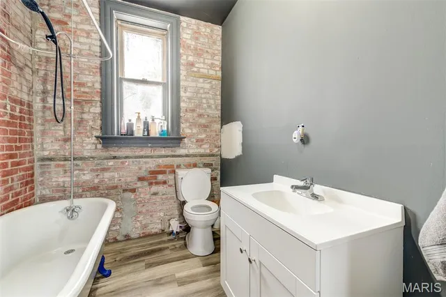 $155,500 | 2116 East John Avenue, St. Louis, MO 63107