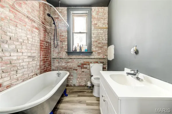 $155,500 | 2116 East John Avenue, St. Louis, MO 63107