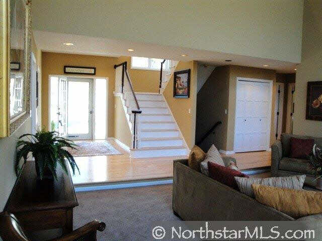 1906 Oakland Road Minnetonka, MN 55305 - Photo 3 of 10 Gallery Image 3