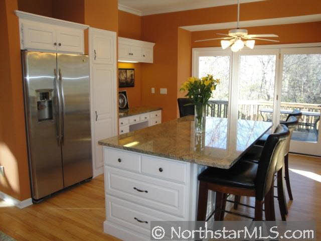 1906 Oakland Road Minnetonka, MN 55305 - Photo 4 of 10 Gallery Image 4