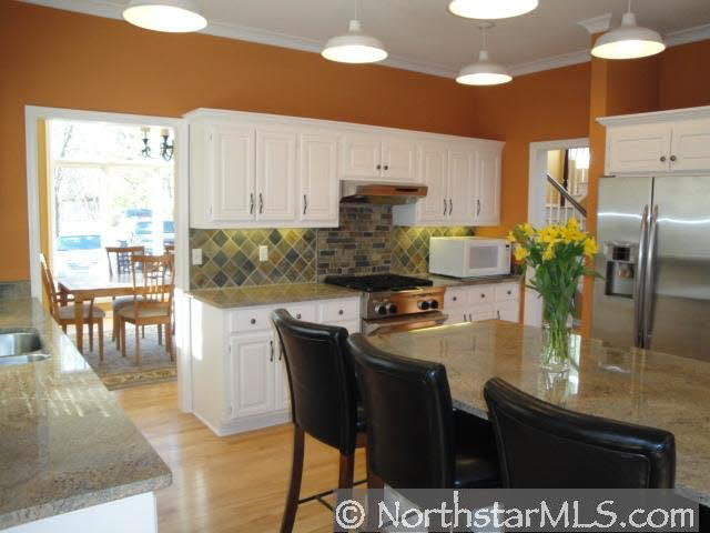 1906 Oakland Road Minnetonka, MN 55305 - Photo 5 of 10 Gallery Image 5