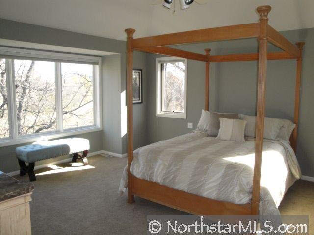 1906 Oakland Road Minnetonka, MN 55305 - Photo 8 of 10 Gallery Image 8