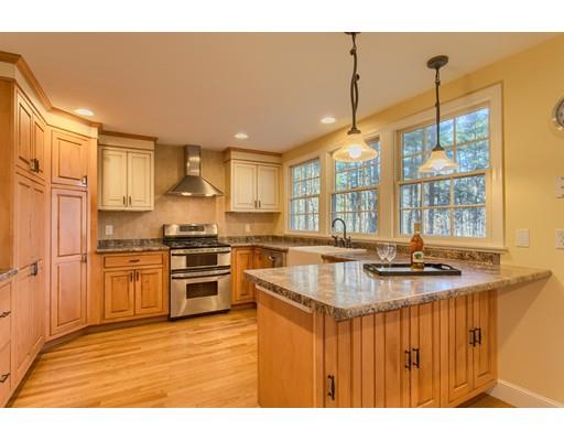 87 Cold Spring Road Westford, MA 01886 - Photo 4 of 30 Gallery Image 4