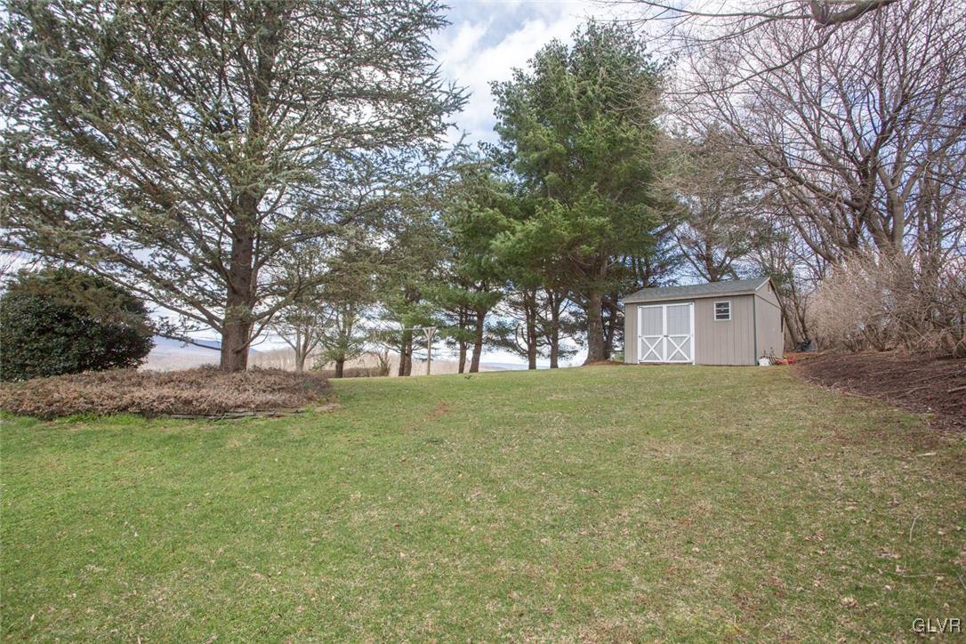4550 Clover Hollow Road Slatington, PA 18080 - Photo 13 of 27