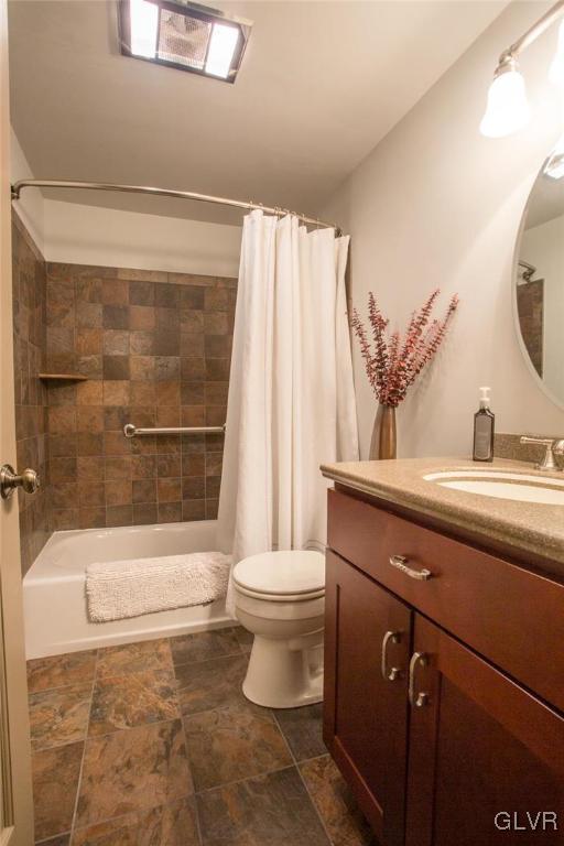 4550 Clover Hollow Road Slatington, PA 18080 - Photo 14 of 27 Main Bath