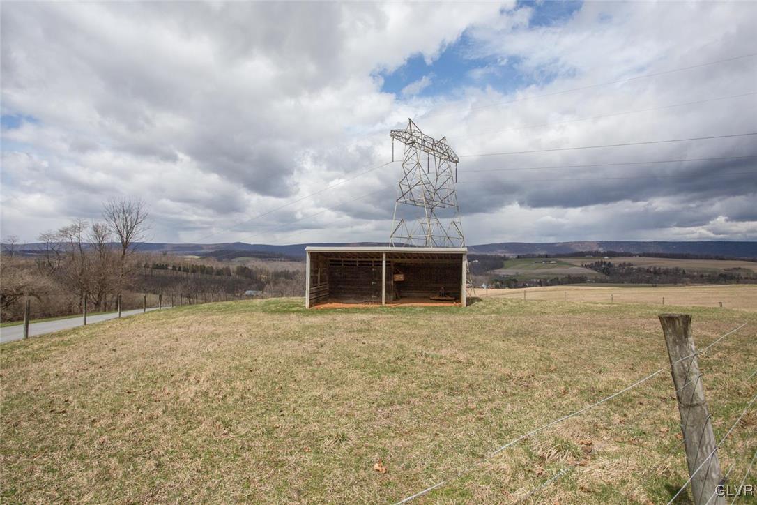 4550 Clover Hollow Road Slatington, PA 18080 - Photo 20 of 27