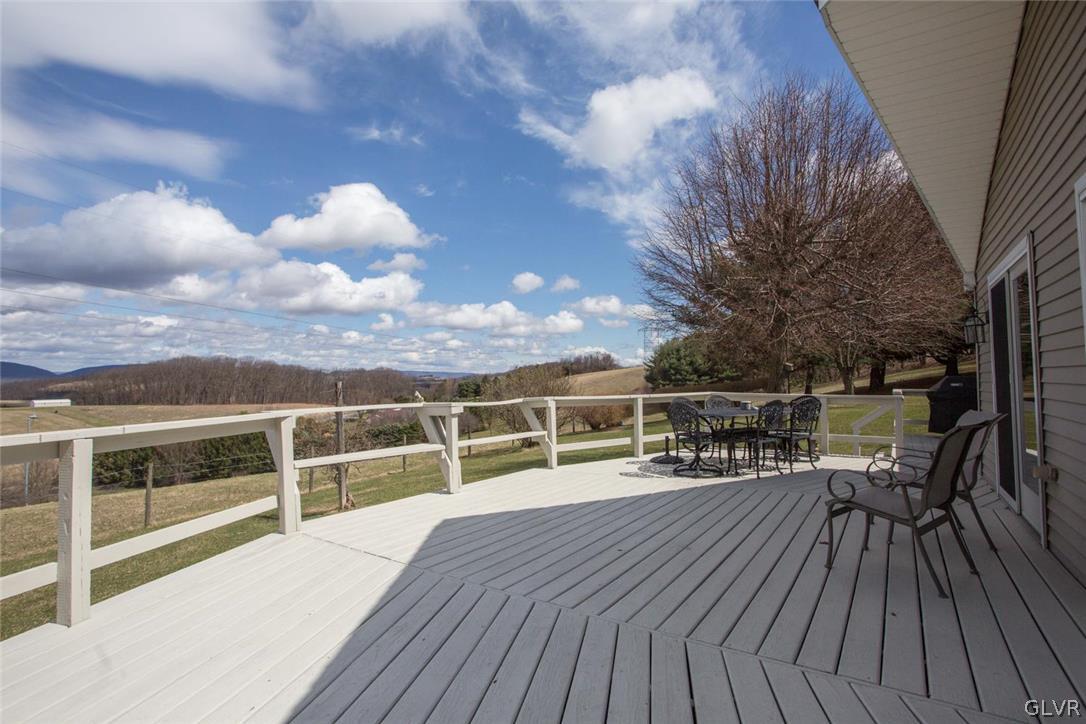 4550 Clover Hollow Road Slatington, PA 18080 - Photo 2 of 27