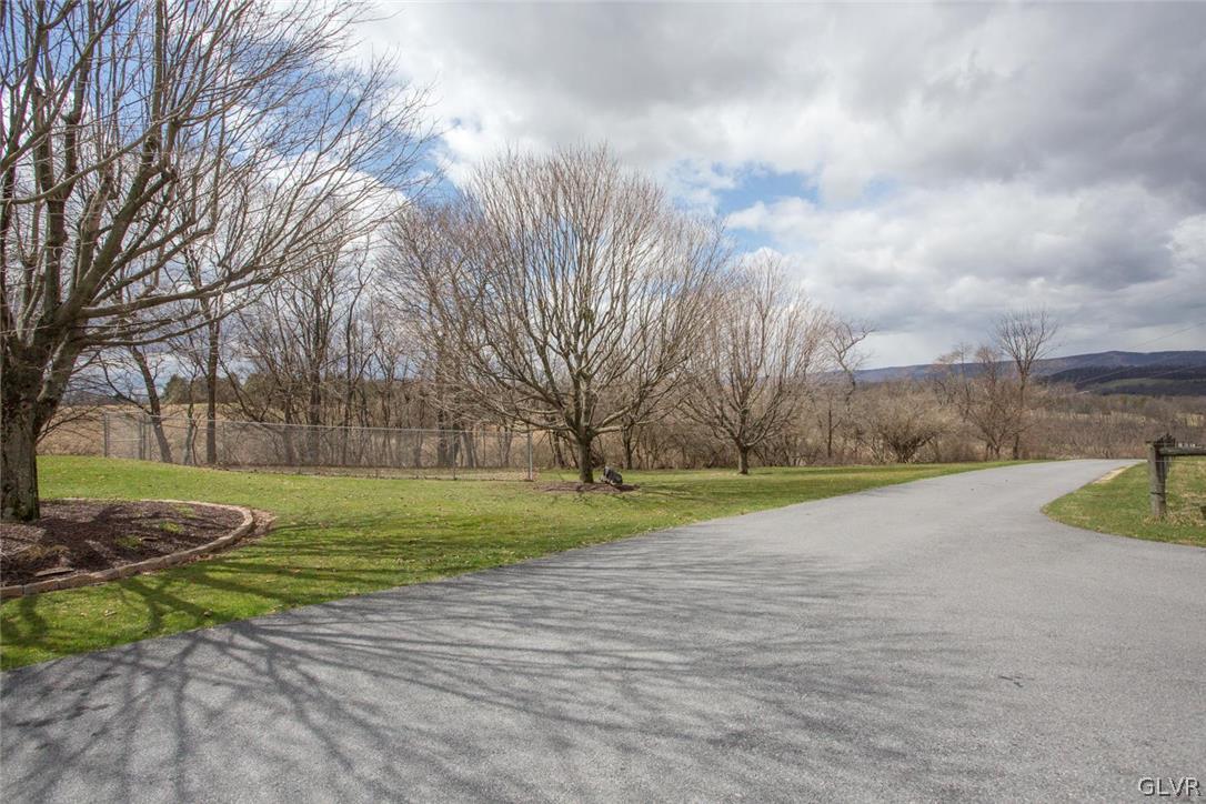 4550 Clover Hollow Road Slatington, PA 18080 - Photo 22 of 27