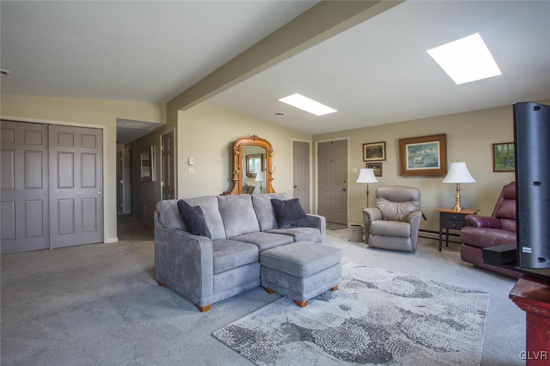 4550 Clover Hollow Road Slatington, PA 18080 - Photo 7 of 27