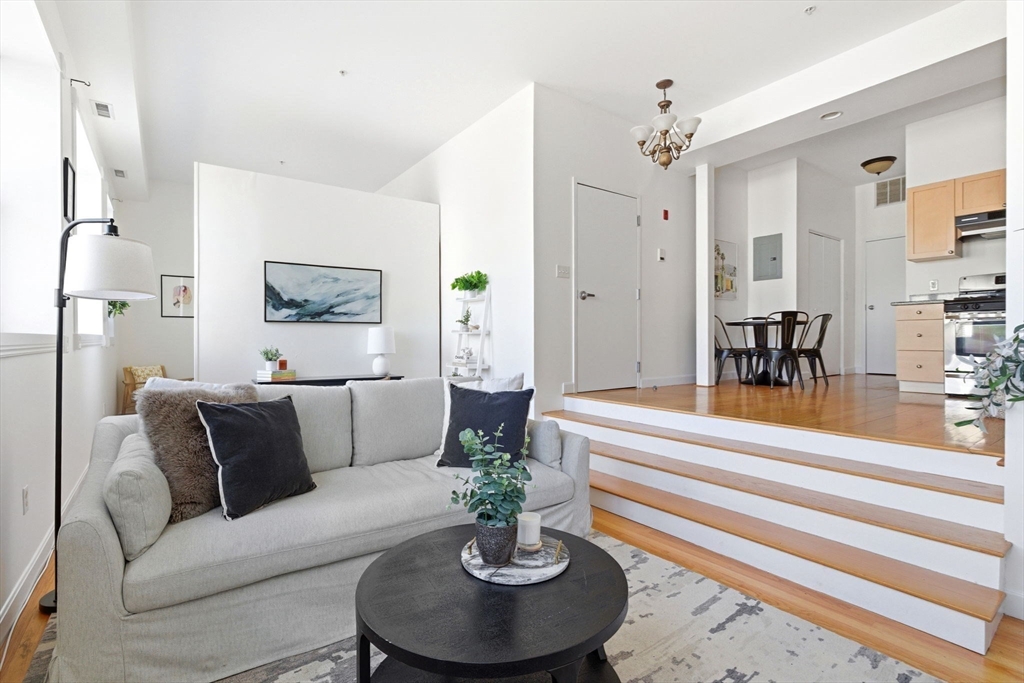 156 Chelsea Street, Unit 201 Boston, MA 02128 - Photo 4 of 23