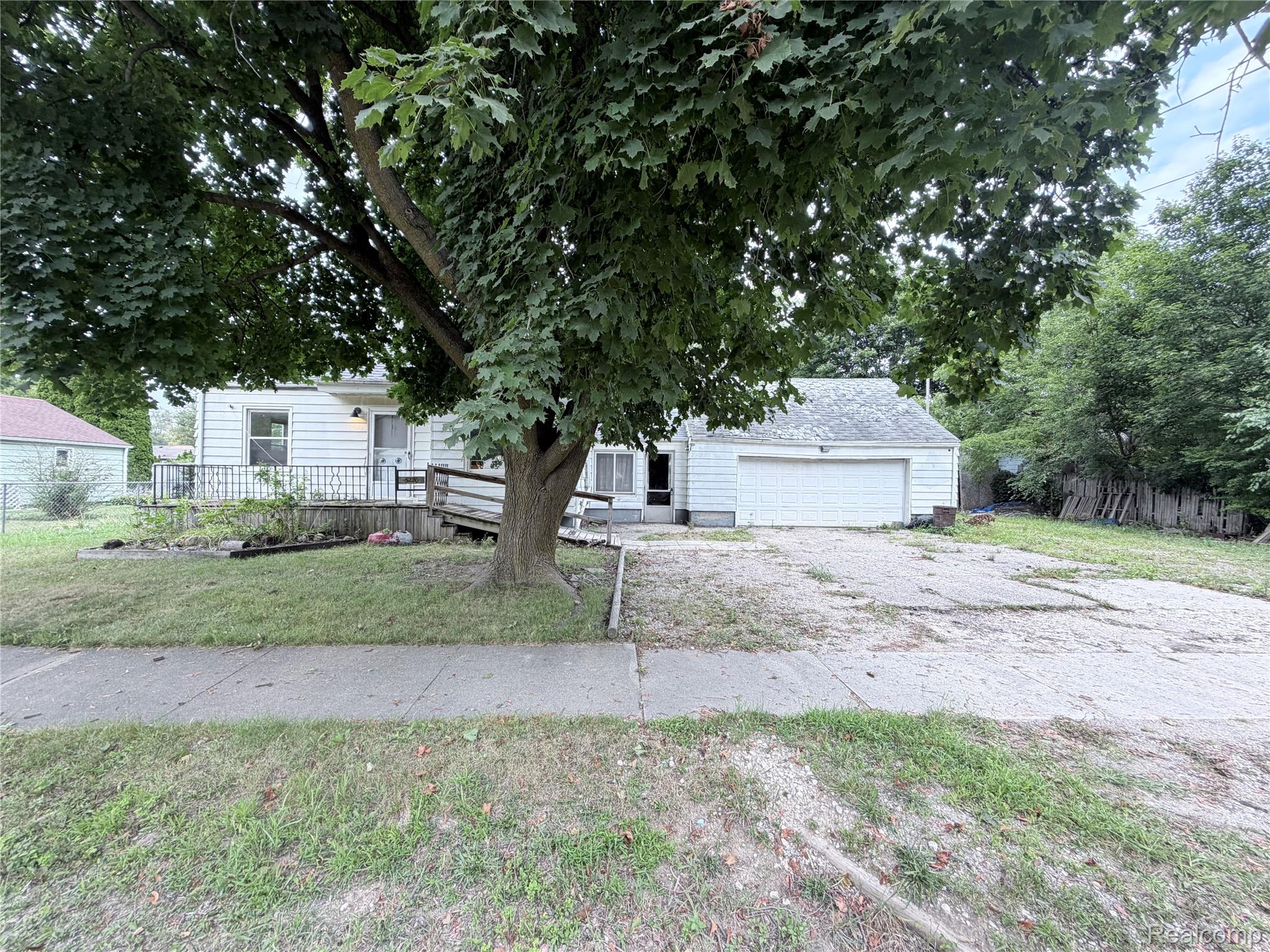 3220 Ridgeway Avenue Flint, MI 48504 - Photo 57 of 59 IMG_3858.JPG