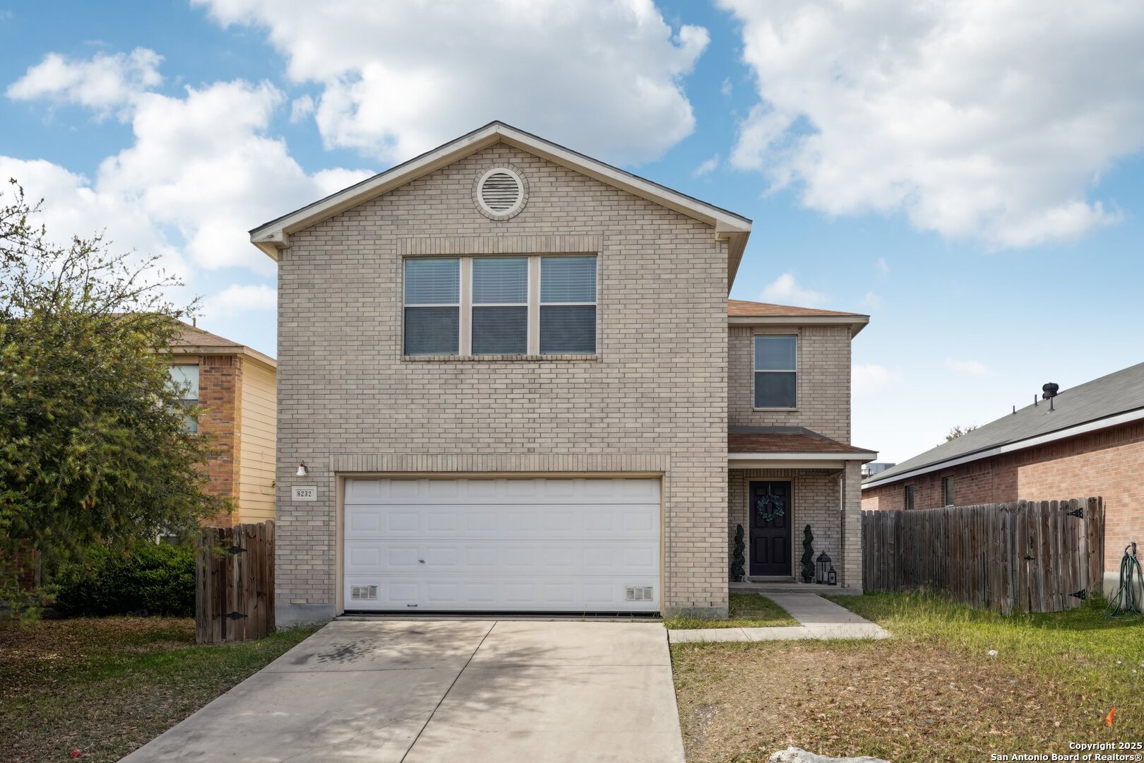 8232 Heights Valley Converse, TX 78109 - Photo 1 of 34