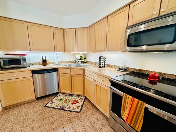 $569,000 | 39 B Kingswood Road, West Dover, VT 05356