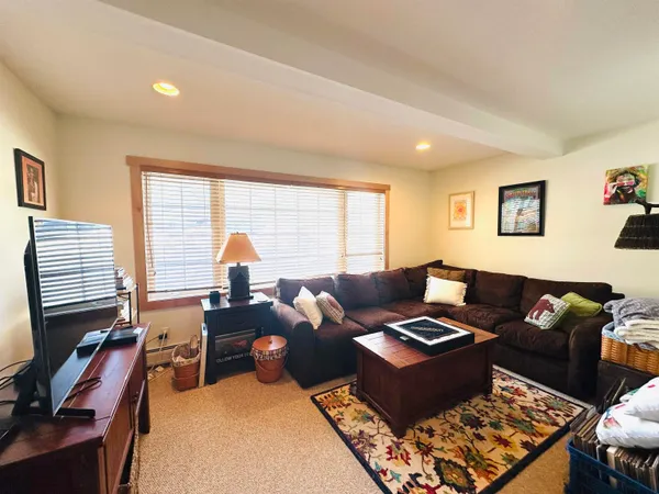$569,000 | 39 B Kingswood Road, West Dover, VT 05356