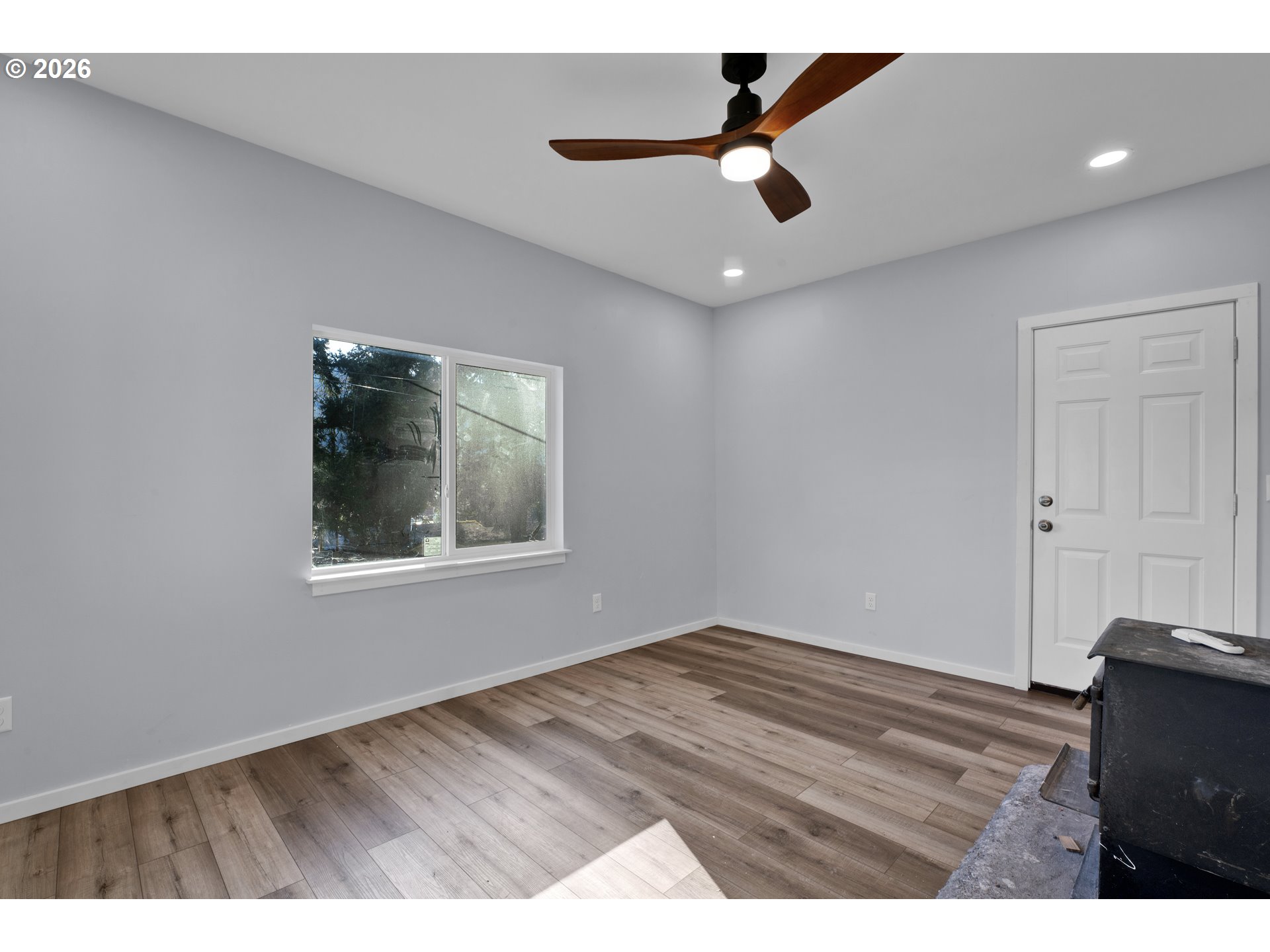 48247 East 2nd Street Oakridge, OR 97463 - Photo 12 of 32