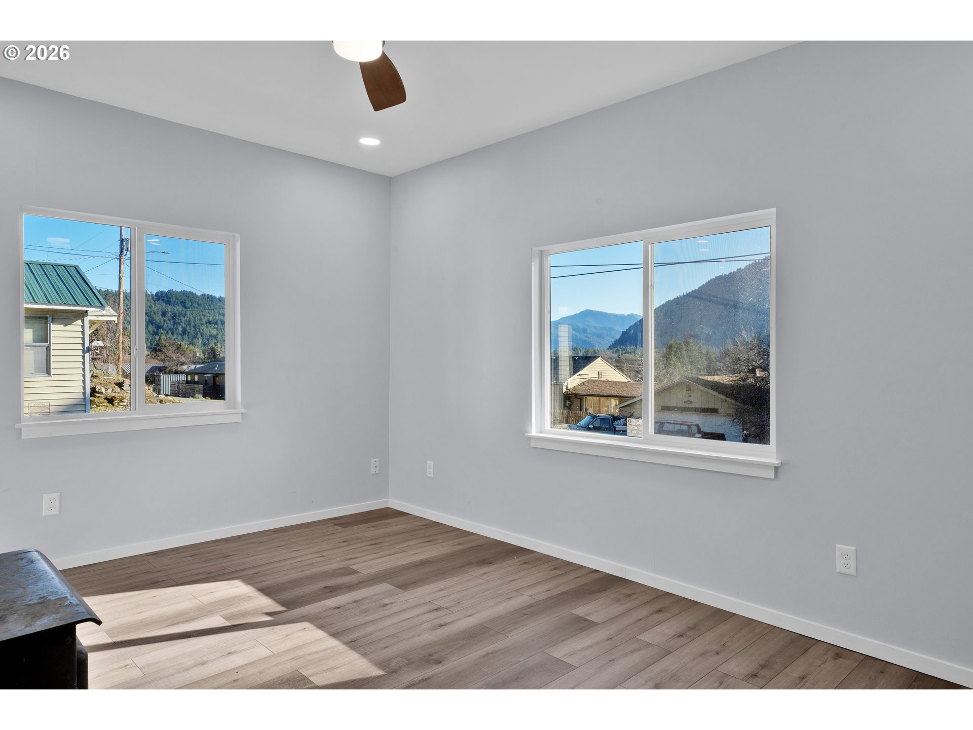 48247 East 2nd Street Oakridge, OR 97463 - Photo 14 of 32