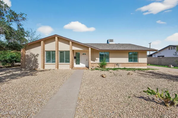 $550,000 | 2822 East Yucca Street, Phoenix, AZ 85028