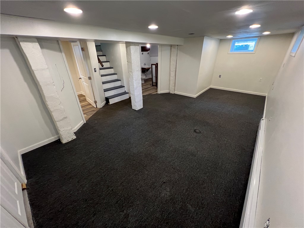 37 Rhodes Avenue Cranston, RI 02905 - Photo 14 of 17 Gallery Image 14
