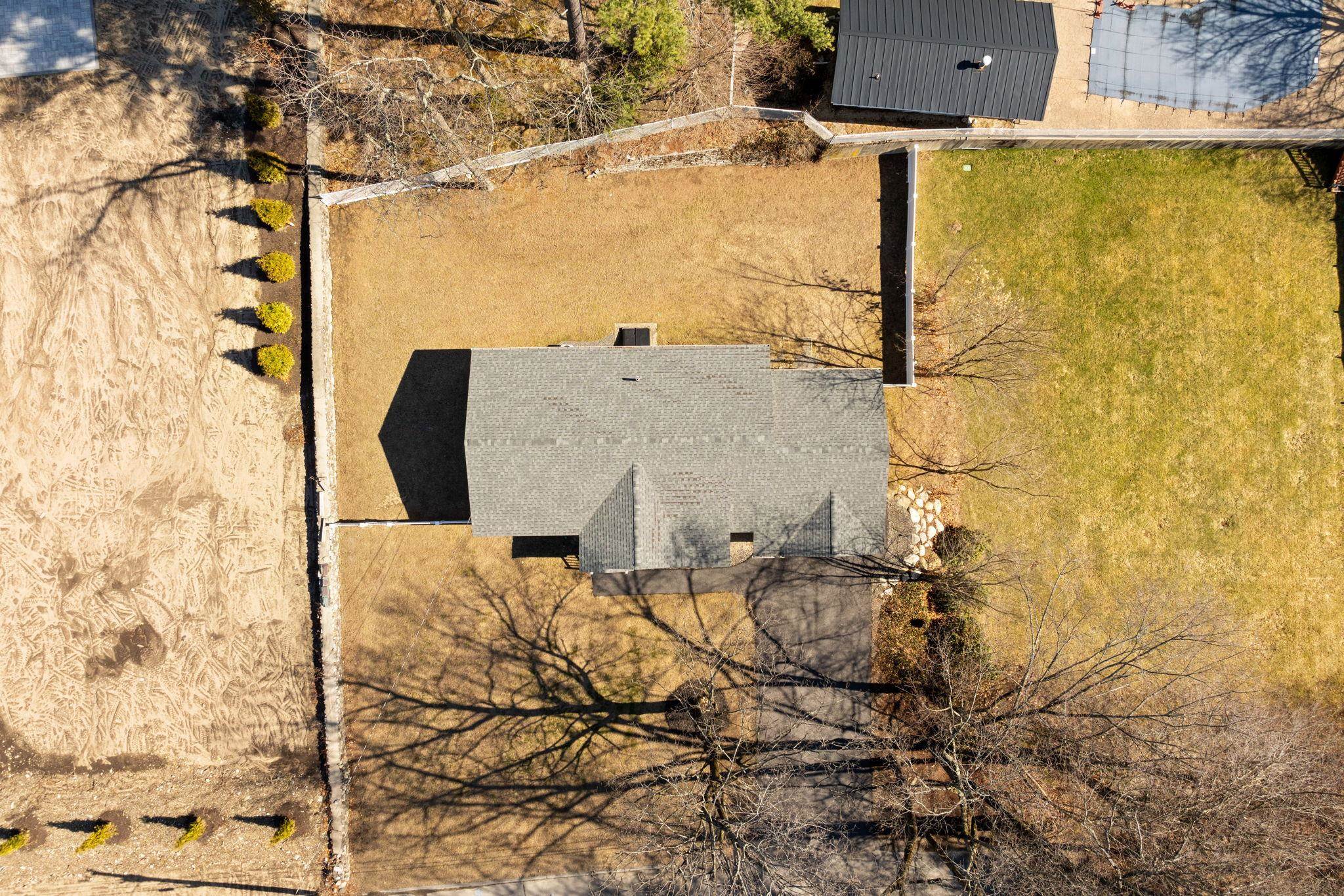 1 Oldfield Road Nashua, NH 03060 - Photo 5 of 31 Gallery Image 5