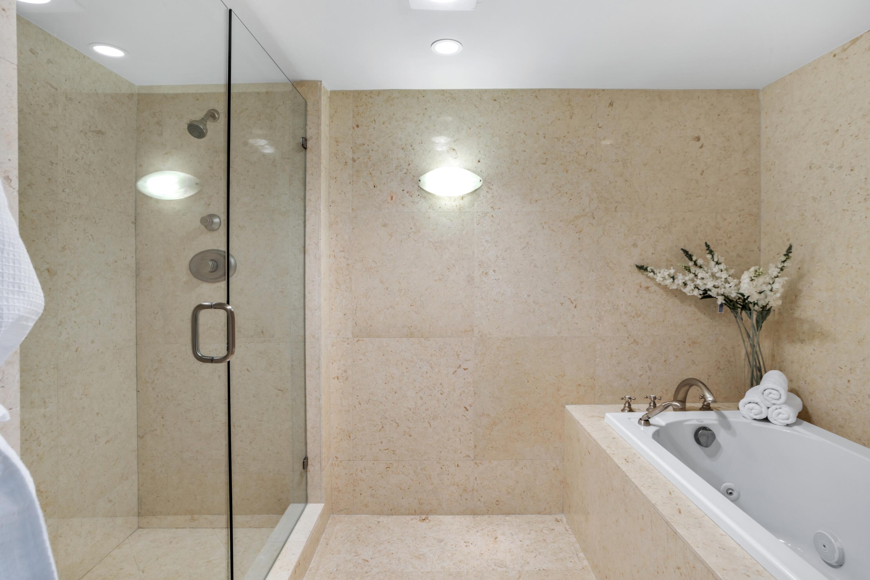 350 South Ocean Boulevard, Unit 4D Boca Raton, FL 33432 - Photo 19 of 34 PRIMARY BATH