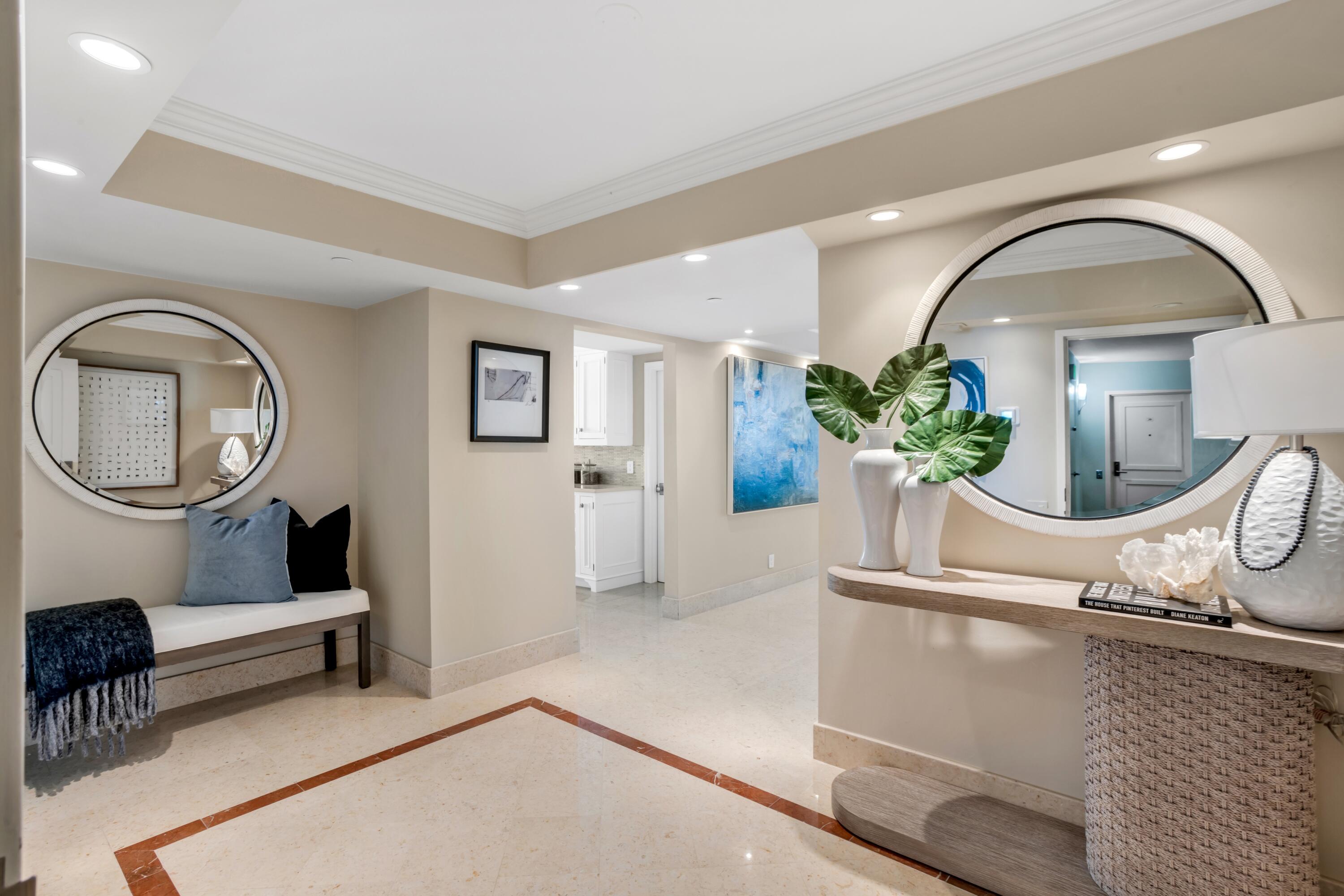 350 South Ocean Boulevard, Unit 4D Boca Raton, FL 33432 - Photo 4 of 34 ENTRY FOYER