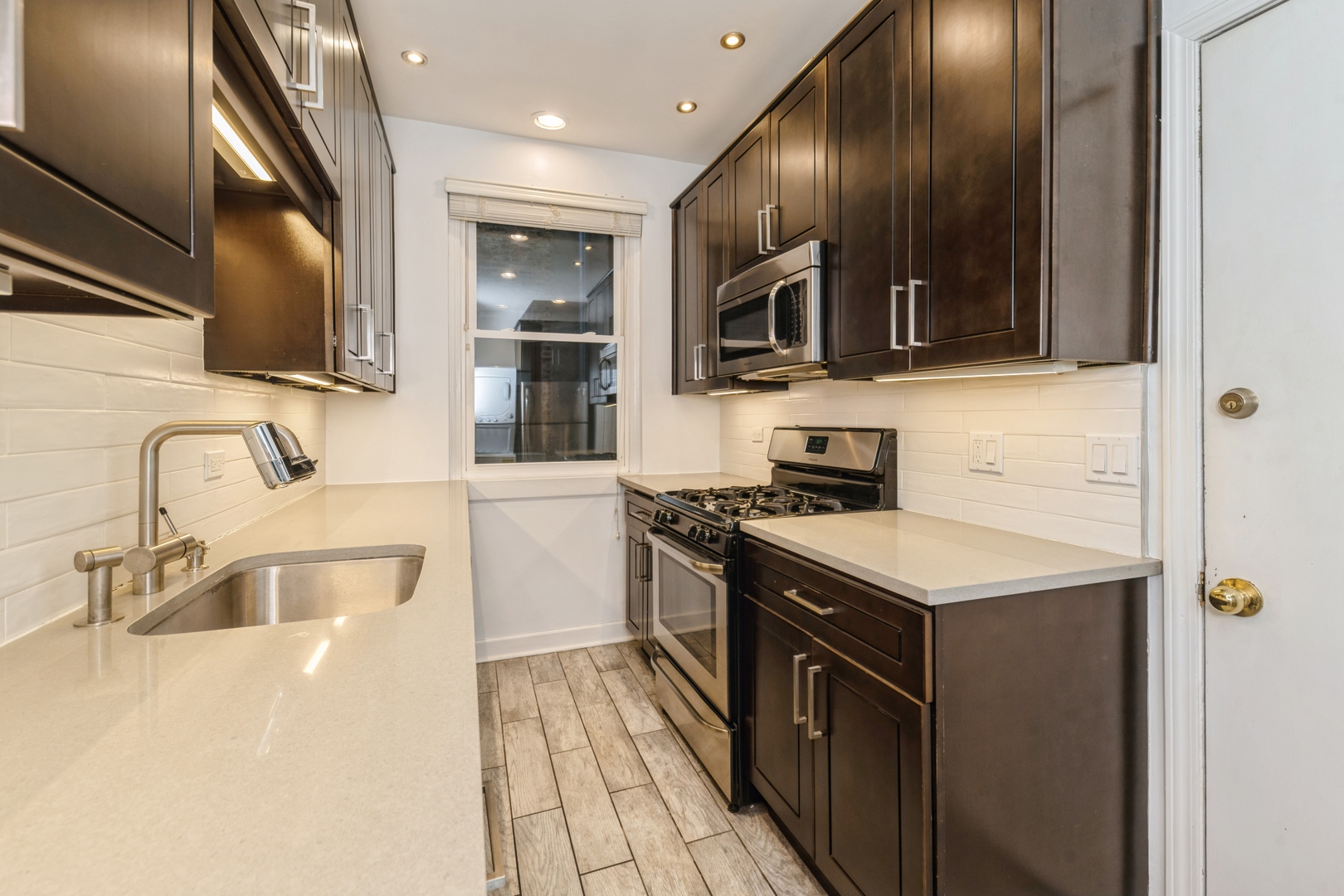 1327 West Addison Street, Unit 2B Chicago, IL 60613 - Photo 4 of 11