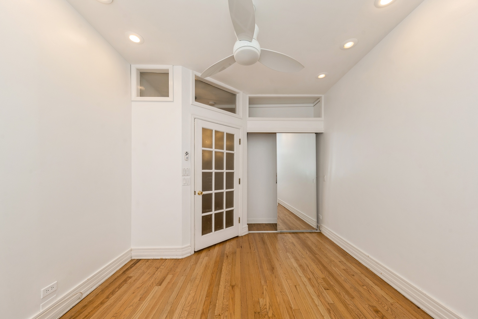 1327 West Addison Street, Unit 2B Chicago, IL 60613 - Photo 10 of 11