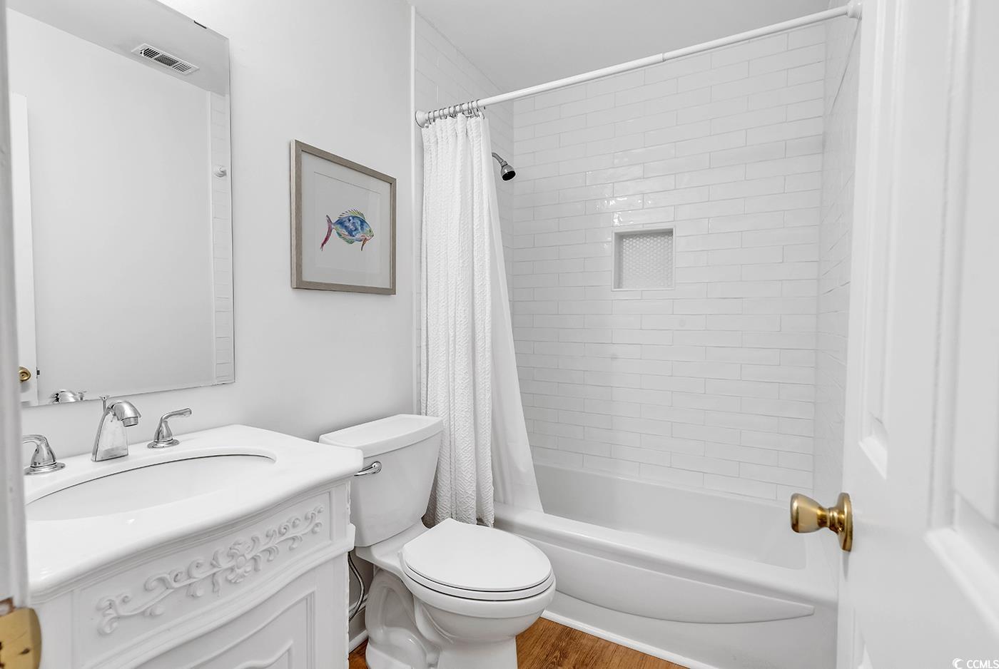 806 Keel Court Murrells Inlet, SC 29576 - Photo 19 of 35 Full bathroom with shower / bathtub combination wi