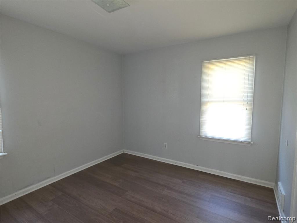 26916 Andover Street Inkster, MI 48141 - Photo 11 of 13 Gallery Image 11