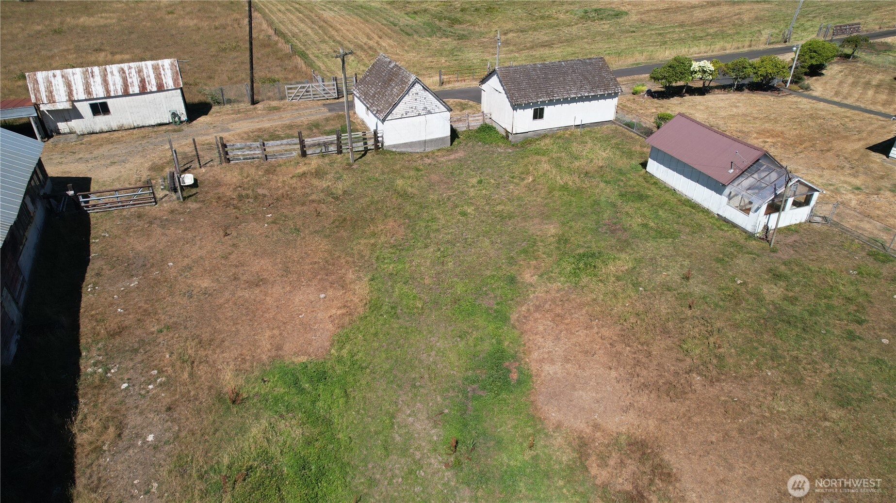 21 Wynoochee Valley Road Montesano, WA 98563 - Photo 11 of 38 an aerial view of a house with swimming pool and ocean view