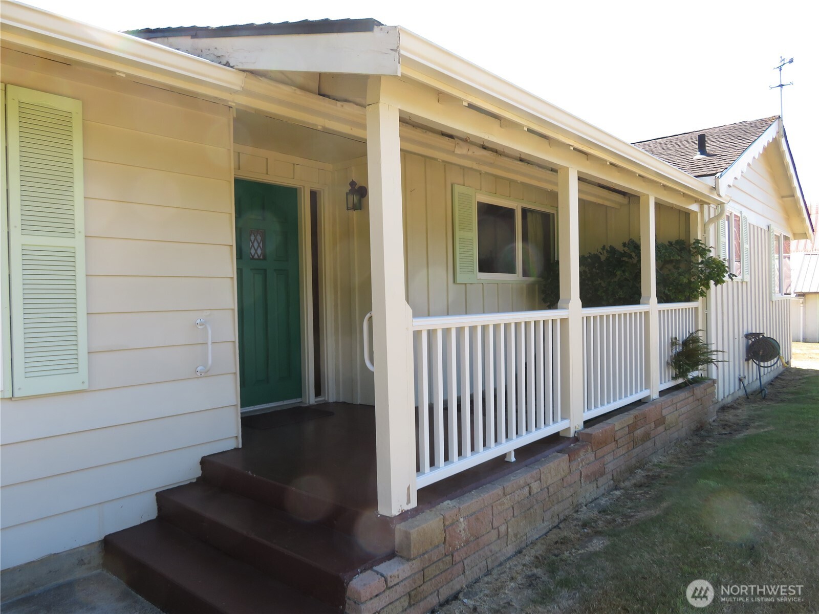 21 Wynoochee Valley Road Montesano, WA 98563 - Photo 33 of 38 a view of a house with backyard and porch
