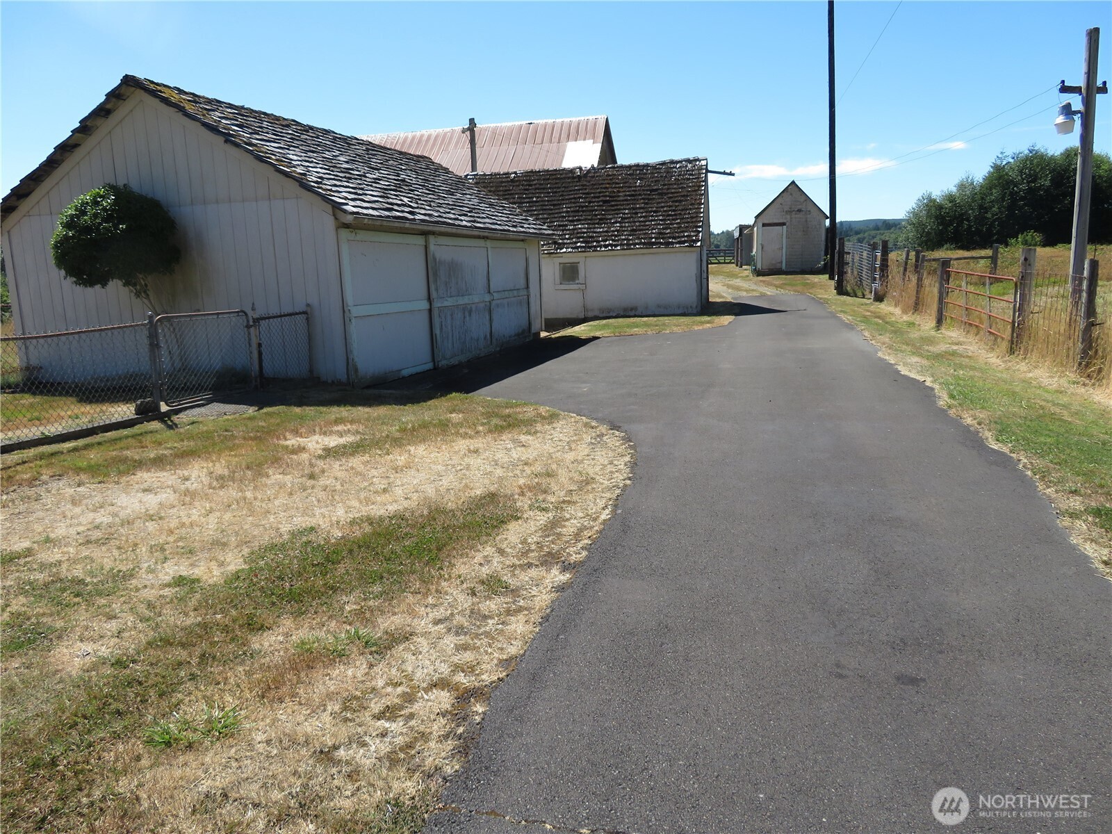 21 Wynoochee Valley Road Montesano, WA 98563 - Photo 36 of 38 a backyard of a house